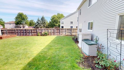 Tiny photo for 620 Waterfall Lane, Elgin, IL 60124 (MLS # 12672405)