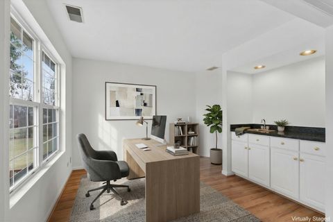 Tiny photo for 99 Ione Drive #B, South Elgin, IL 60177 (MLS # 12613324)