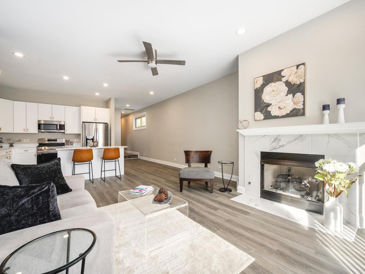 116 S Bell Avenue 1