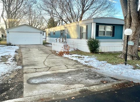 93 Oak Avenue Sandwich IL 60548