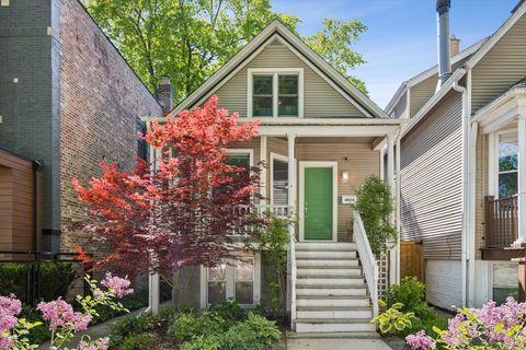 Photo of 4024 N Bell Avenue, Chicago, IL 60618 (MLS # 12650726)