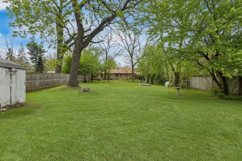 Tiny photo for 141 Park Avenue, Grayslake, IL 60030 (MLS # 12521625)
