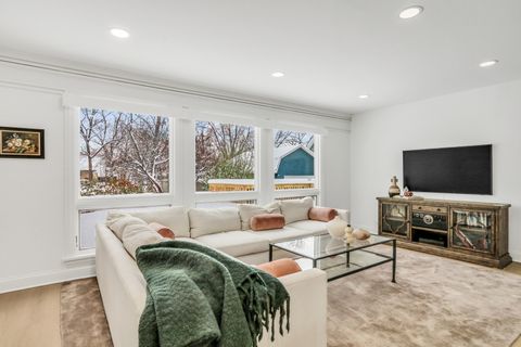 Tiny photo for 141 Park Avenue, Grayslake, IL 60030 (MLS # 12521625)