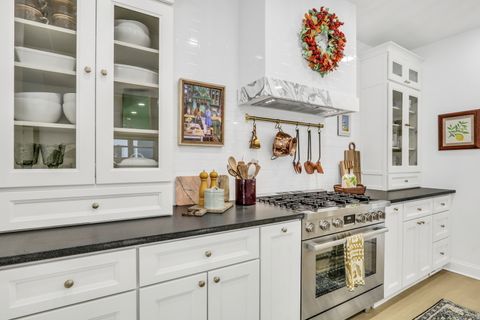 Tiny photo for 141 Park Avenue, Grayslake, IL 60030 (MLS # 12521625)