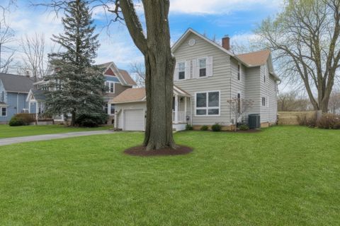 Tiny photo for 141 Park Avenue, Grayslake, IL 60030 (MLS # 12521625)