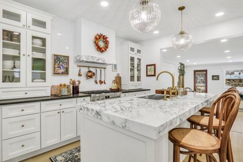 Tiny photo for 141 Park Avenue, Grayslake, IL 60030 (MLS # 12521625)