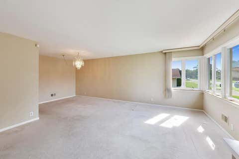 Tiny photo for 7338 Beckwith Road, Morton Grove, IL 60053 (MLS # 12737535)