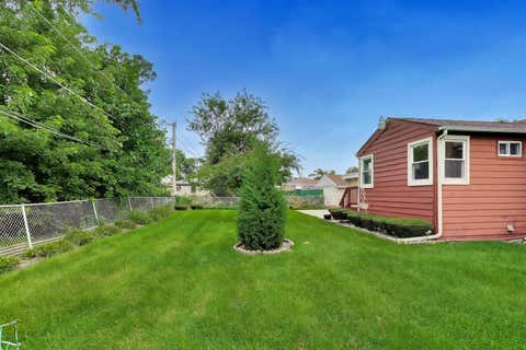 Tiny photo for 7338 Beckwith Road, Morton Grove, IL 60053 (MLS # 12737535)
