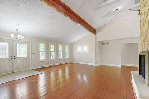Tiny photo for 1701 Lynwood Lane, Crest Hill, IL 60403 (MLS # 12716209)
