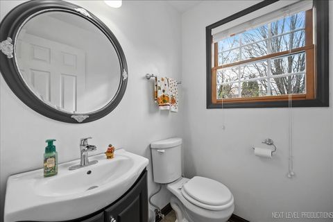 Tiny photo for 608 Spyglass Court, North Aurora, IL 60542 (MLS # 12520426)