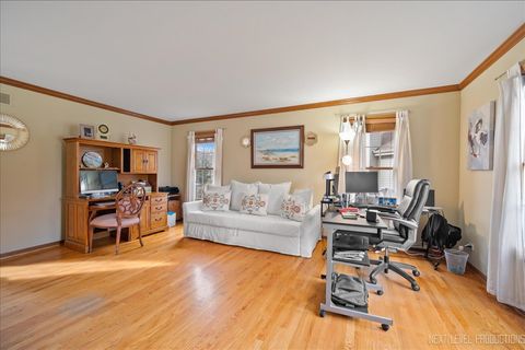 Tiny photo for 608 Spyglass Court, North Aurora, IL 60542 (MLS # 12520426)