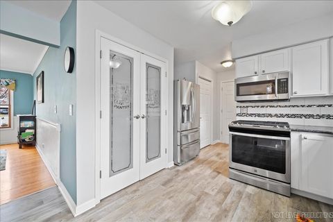 Tiny photo for 608 Spyglass Court, North Aurora, IL 60542 (MLS # 12520426)