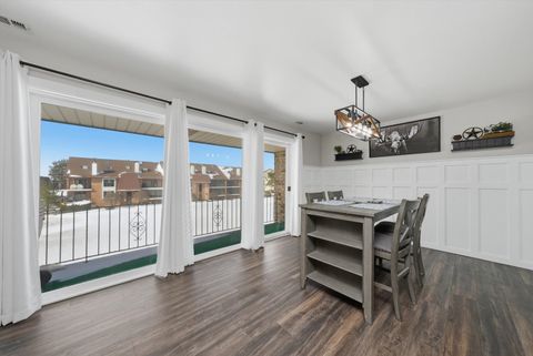 Tiny photo for 15722 Foxbend Court #2N, Orland Park, IL 60462 (MLS # 12558309)