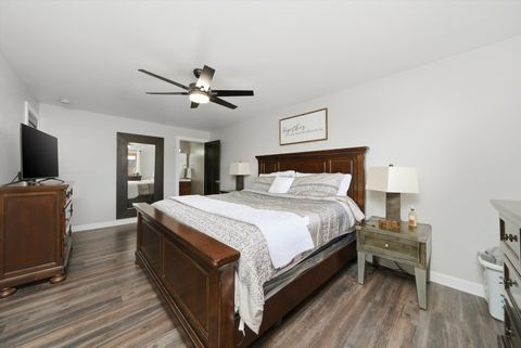 Tiny photo for 15722 Foxbend Court #2N, Orland Park, IL 60462 (MLS # 12558309)