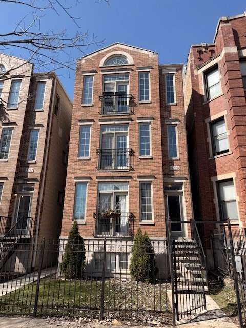 5220 S Michigan Avenue 2