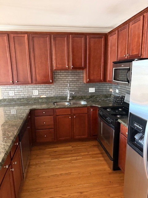 5220 S Michigan Avenue 2