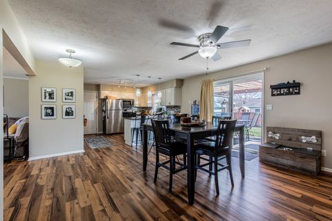 Tiny photo for 102 RAVEN Court, Morris, IL 60450 (MLS # 12600054)