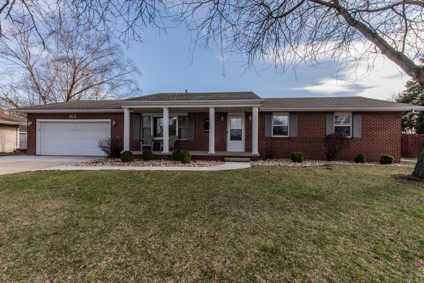 102 RAVEN Court
