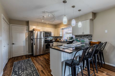 Tiny photo for 102 RAVEN Court, Morris, IL 60450 (MLS # 12600054)