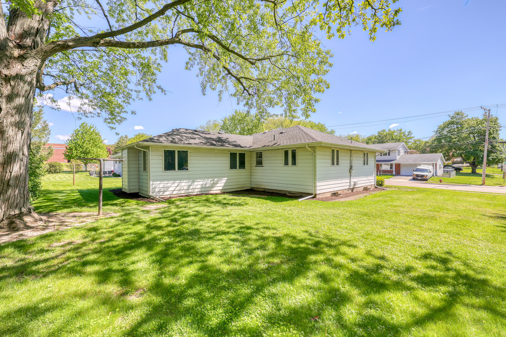 402 N First Street
