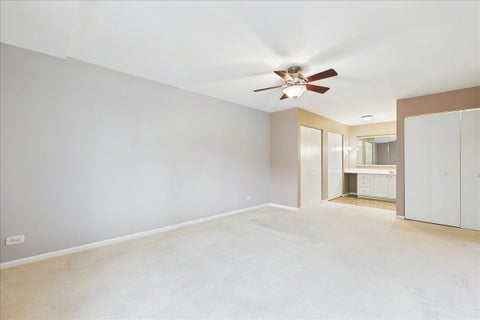 Tiny photo for 450 Raintree Court #2K, Glen Ellyn, IL 60137 (MLS # 12763378)