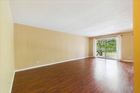Tiny photo for 450 Raintree Court #2K, Glen Ellyn, IL 60137 (MLS # 12763378)