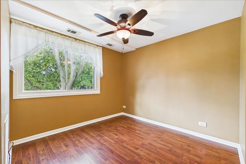 Tiny photo for 450 Raintree Court #2K, Glen Ellyn, IL 60137 (MLS # 12763378)
