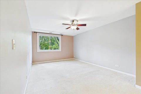 Tiny photo for 450 Raintree Court #2K, Glen Ellyn, IL 60137 (MLS # 12763378)