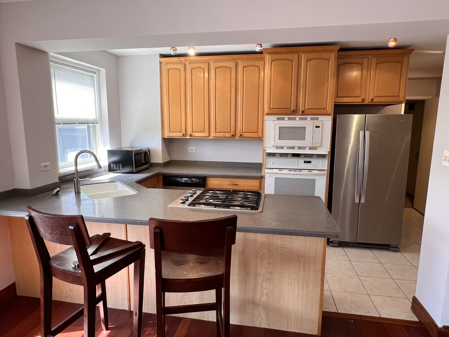 4900 N MARINE Drive 505