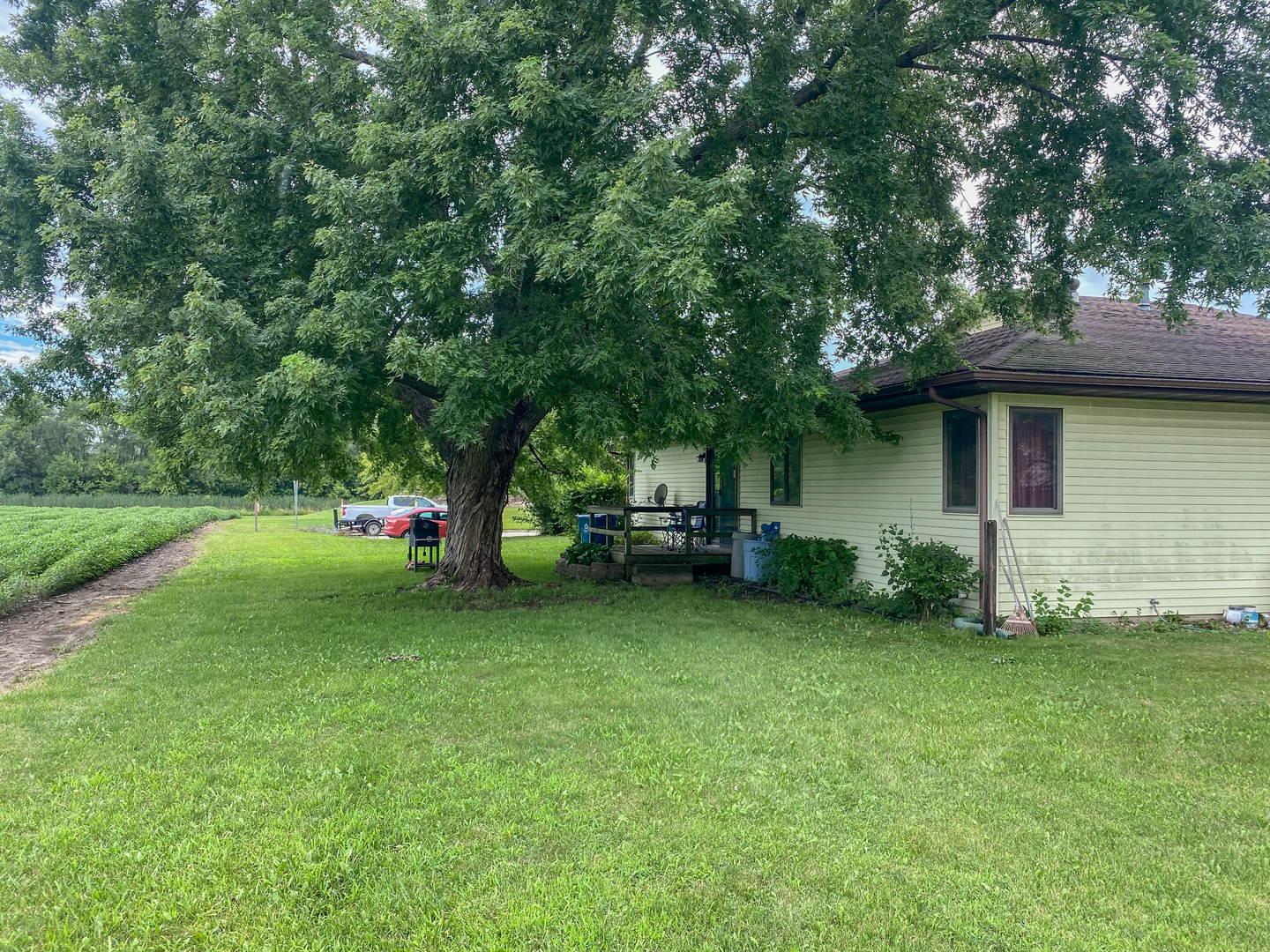 602A N Illini Avenue