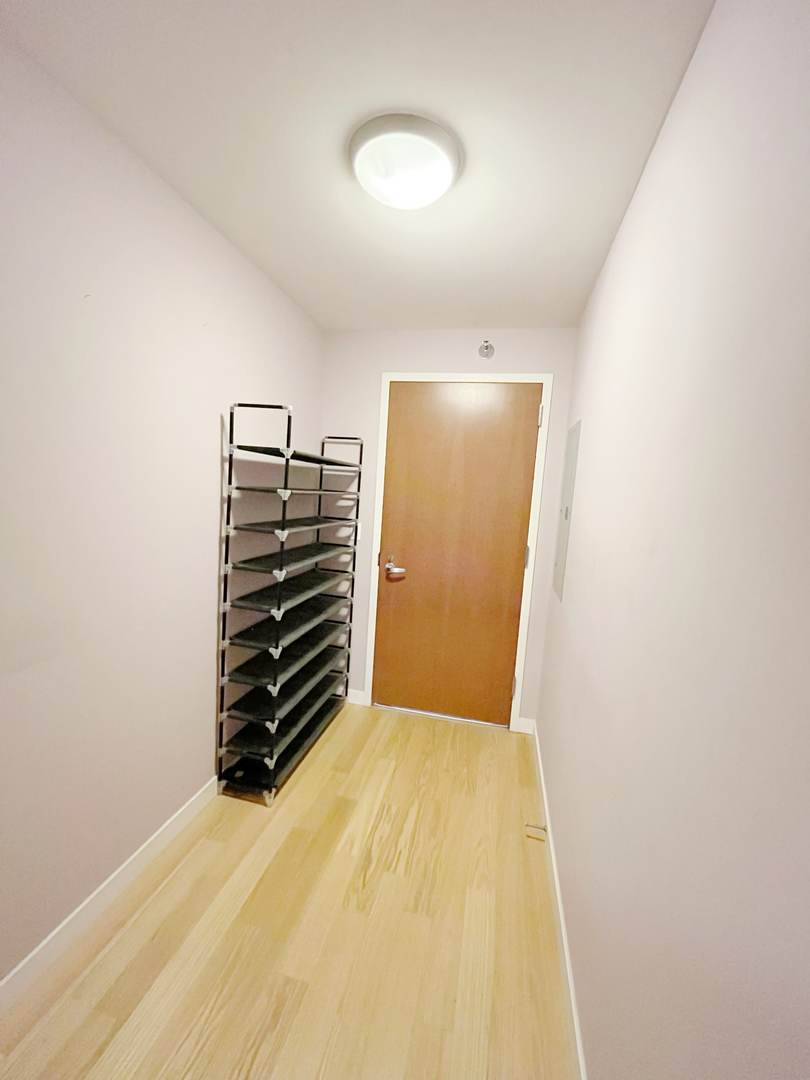 235 W Van Buren Street 2908