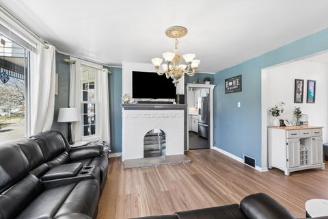 Tiny photo for 1228 Caroline Avenue, Clinton, IA 52732 (MLS # 12614882)