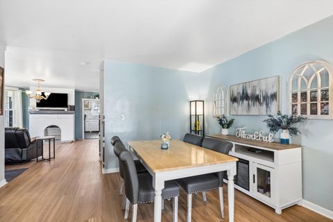 Tiny photo for 1228 Caroline Avenue, Clinton, IA 52732 (MLS # 12614882)