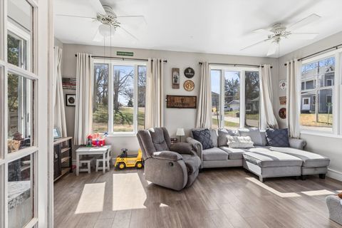 Tiny photo for 1228 Caroline Avenue, Clinton, IA 52732 (MLS # 12614882)