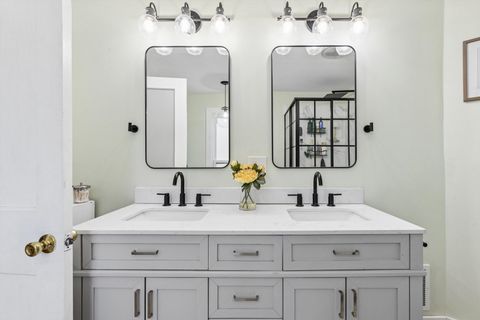 Tiny photo for 1228 Caroline Avenue, Clinton, IA 52732 (MLS # 12614882)