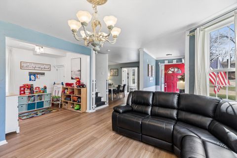 Tiny photo for 1228 Caroline Avenue, Clinton, IA 52732 (MLS # 12614882)