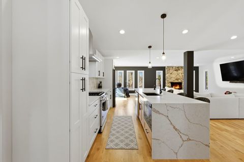 Tiny photo for 13330 S 104th Avenue, Palos Park, IL 60464 (MLS # 12610680)