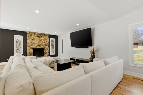 Tiny photo for 13330 S 104th Avenue, Palos Park, IL 60464 (MLS # 12610680)