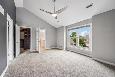 Tiny photo for 5 Park Place Circle, Hawthorn Woods, IL 60047 (MLS # 12734442)