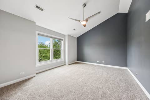 Tiny photo for 5 Park Place Circle, Hawthorn Woods, IL 60047 (MLS # 12734442)