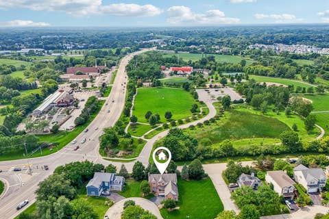 Tiny photo for 5 Park Place Circle, Hawthorn Woods, IL 60047 (MLS # 12734442)