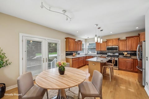 Tiny photo for 5 Park Place Circle, Hawthorn Woods, IL 60047 (MLS # 12734442)