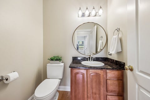 Tiny photo for 5 Park Place Circle, Hawthorn Woods, IL 60047 (MLS # 12734442)
