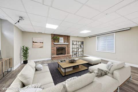 Tiny photo for 5 Park Place Circle, Hawthorn Woods, IL 60047 (MLS # 12734442)
