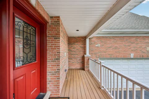 Tiny photo for 5 Park Place Circle, Hawthorn Woods, IL 60047 (MLS # 12734442)