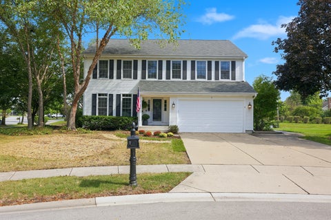 Tiny photo for 1 Fernwood Court, Algonquin, IL 60102 (MLS # 12787109)