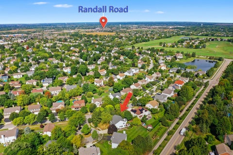 Tiny photo for 1 Fernwood Court, Algonquin, IL 60102 (MLS # 12787109)