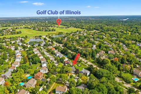 Tiny photo for 1 Fernwood Court, Algonquin, IL 60102 (MLS # 12787109)