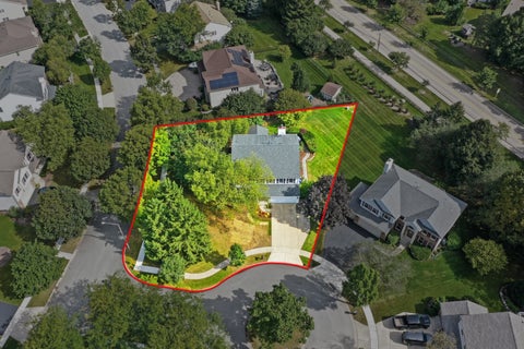 Tiny photo for 1 Fernwood Court, Algonquin, IL 60102 (MLS # 12787109)
