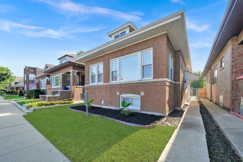 Photo of 8133 S Loomis Boulevard, Chicago, IL 60620 (MLS # 12786257)